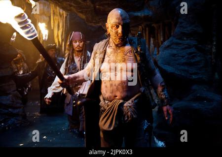 IAN MCSHANE, Johnny Depp, Ian Mercer, pirati dei Caraibi: il forestiero maree, 2011 Foto Stock