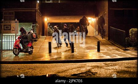 JOHN BOYEGA, ALEX ESMAIL, LEEON JONES, attaccare il blocco, 2011 Foto Stock