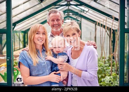 felice, famiglia, serra, generazioni, happies, famiglie, serre, generazione Foto Stock