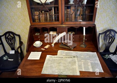 Sala da disegno, casa di Jane Austen, Chawton, vicino ad Alton, Hampshire, REGNO UNITO. Foto Stock