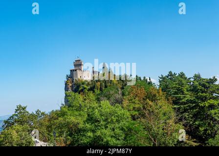 La Fortezza di Guaita sul Monte Titano a San Marino Foto Stock