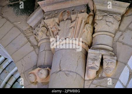 Francia, Indre (36), Creuse valley, Gargilesse-Dampierre, i più bei villaggi di Francia, la chiesa romanica del XII secolo Foto Stock
