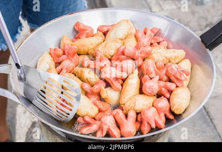 Polpette fritte, cibo di strada, stile tailandese Foto Stock