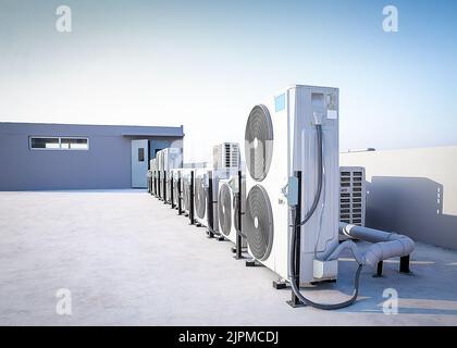 Aria condizionata (HVAC) sul tetto di un edificio industriale. Foto Stock