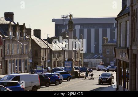 Vista generale di Broad Street a Peterhead, Aberdeenshire, Scozia, Regno Unito Foto Stock