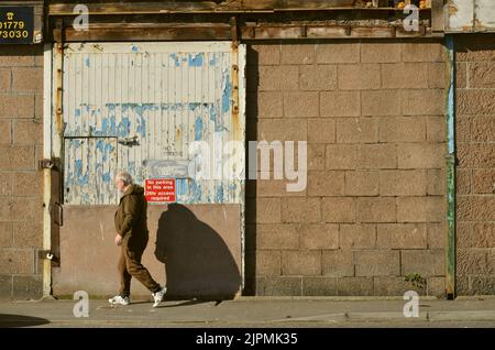 Street scene nella zona portuale di Peterhead, Aberdeenshire, Scozia, Regno Unito Foto Stock