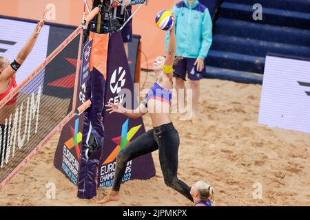 MUNCHEN, GERMANIA - 19 AGOSTO: Katja Stam dei Paesi Bassi durante la finale femminile tra Anouk Vegre-Depre e Menia Bentele di Suisse e Katja Stam e Raisa Schoon dei Paesi Bassi al Konigsplatz il 19 agosto 2022 a Monaco (Foto di PIM Waslander/Orange Pictures) Foto Stock