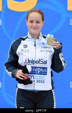 Roma, . 19th ago, 2022. Chiara Pellacani medaglia d'oro durante i Campionati europei di nuoto Roma 2022. Roma 19th Agosto 2022 Photographer01 Credit: Agenzia indipendente per le foto/Alamy Live News Foto Stock