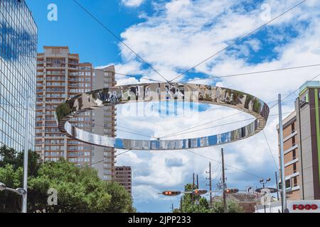 Decorativo Halo sulla Avenue of Richmond situato a Houston Texas. Foto Stock