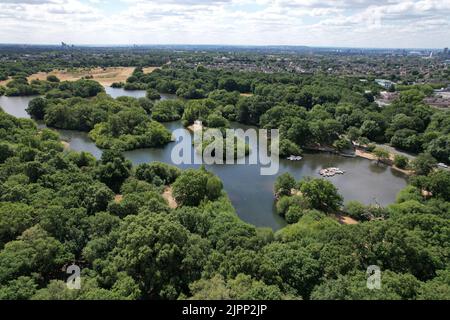 Hollow stagni Leyton appartamenti Waltham foresta canottaggio lago a Londra drone vista aerea Foto Stock