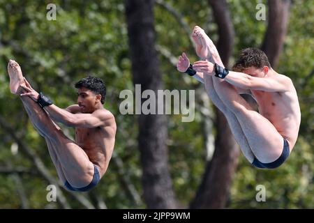 Roma, . 19th ago, 2022. Ben Cutmore, Kyle Kothari durante i Campionati europei di nuoto Roma 2022. Roma 19th Agosto 2022 Photographer01 Credit: Agenzia indipendente per le foto/Alamy Live News Foto Stock