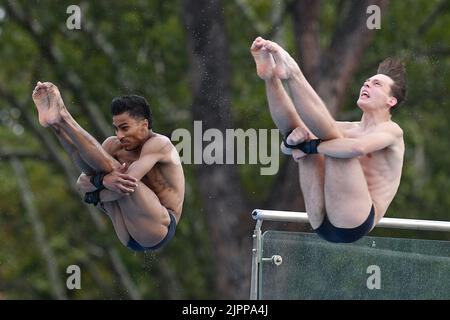 Roma, . 19th ago, 2022. Ben Cutmore, Kyle Kothari durante i Campionati europei di nuoto Roma 2022. Roma 19th Agosto 2022 Photographer01 Credit: Agenzia indipendente per le foto/Alamy Live News Foto Stock