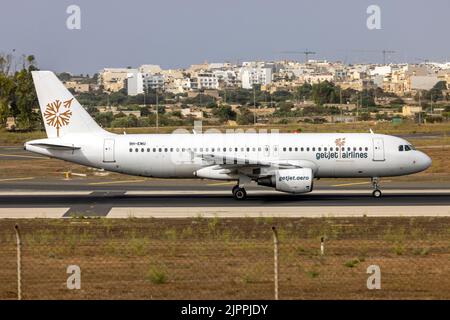 GetJet Airlines Malta Airbus A320-214 (REG: 9h-EMU) che opera un volo Air Malta per Monaco. Foto Stock