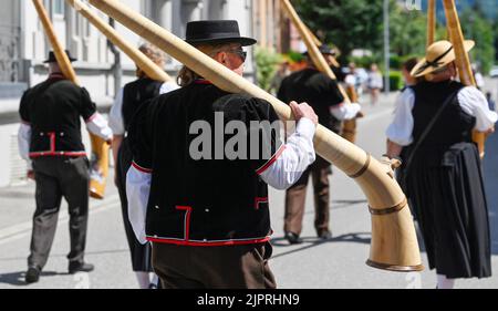 Alphorn Players, Interlaken, Svizzera Foto Stock