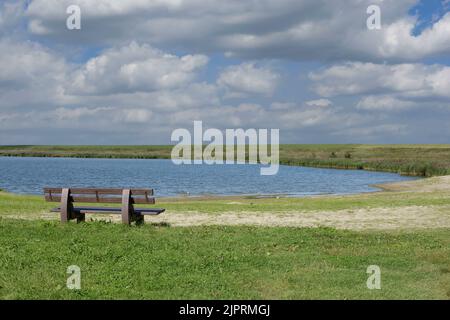 Zona balneare (Lago) di Greetsiel, Mare del Nord, Frisia Orientale, Germania Foto Stock