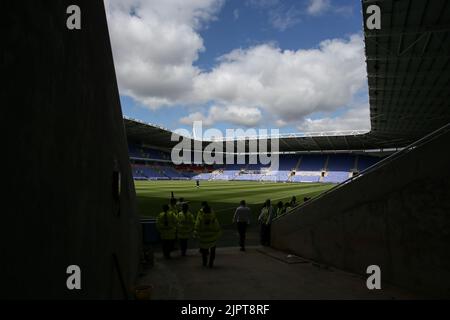 Reading, Regno Unito. 20th ago, 2022. Una vista generale dello stadio di Reading, Regno Unito, il 8/20/2022. (Foto di Arron Gent/News Images/Sipa USA) Credit: Sipa USA/Alamy Live News Foto Stock