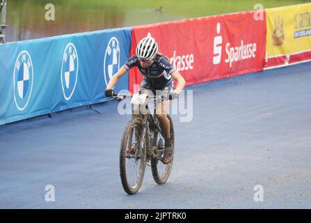 Loana Lecomte di Francia medaglia d'oro durante la bicicletta Mountain Bike, Cross-Country femminile ai Campionati europei di Monaco 2022 il 20 agosto 2022 a Monaco di Baviera, Germania - Foto: Laurent Lairys/DPPI/LiveMedia Foto Stock