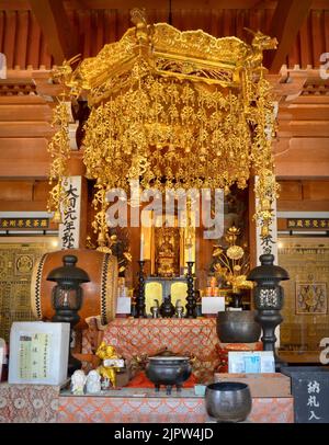 Santuario interno di Misenhondo Hall sul Monte Misen, isola di Miyajima, Giappone. Foto Stock