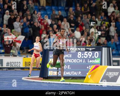 Jackline Chepkoech del Kenya si è sfidato nella finale femminile di steeplechase del 3000m ai Commonwealth Games all'Alexander Stadium di Birmingham, Inghilterra, ON Foto Stock