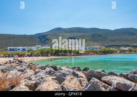 Splendida vista panoramica sul villaggio sul mare di Diakofti nell'isola di Kythira, Grecia, Europa Foto Stock