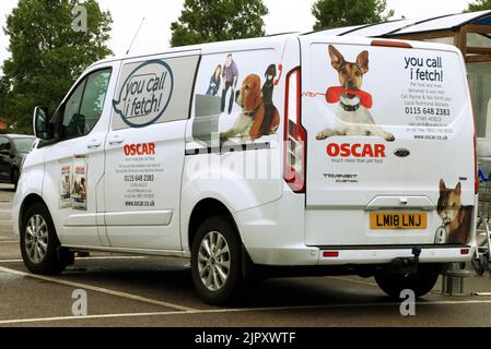 Oscar, cibo per animali domestici, furgone di consegna, veicolo, Inghilterra, REGNO UNITO Foto Stock