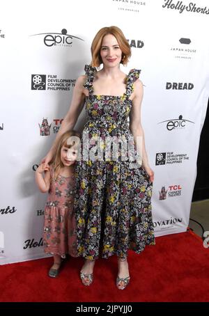 Hollywood, California, USA 20th Agosto 2022 attrice Jaime Ray Newman e figlia Alma Ness Newman Nattiv partecipa all'Hollyshorts Film Festival Awards Event al TCL Chinese Theatre il 20 Agosto 2022 a Hollywood, California, USA. Foto di Barry King/Alamy Live News Foto Stock