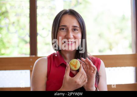 macaron con logo jagermeister stampato Foto Stock