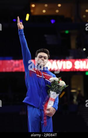 20 agosto 2022: David Shamah (WOGA) ha vinto il all-around per gli uomini più giovani, 17 anni, al 2022 U.S. Gymnastics Championships. L'evento si svolge presso l'Amalie Arena di Tampa, Florida. Melissa J. Perenson/CSM Foto Stock