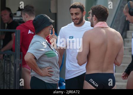 Roma, Italia. 20th ago, 2022. Campionati europei di acquatica 3 metri uomini. Tocci, Laugher, Marsaglia vincono i primi posti per entrare in finale.Lorenzo Marsaglia si tuffa da 3 metri.Lorenzo Marsaglia si tuffa da 3 metri.si qualifica per la finale aspirando al podio (Credit Image: © Gabriele Pallai-Studio Pallai/Pacific Press via ZUMA Press Wire) Foto Stock