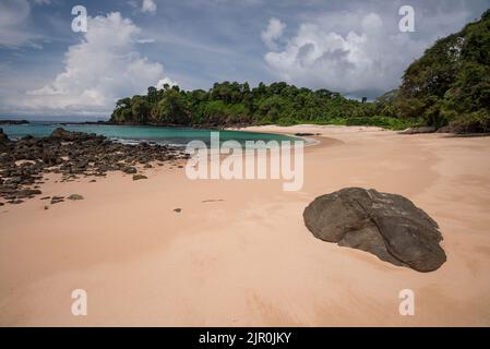 Spiaggia tropicale con bassa marea, arcipelago Las Perlas, Panama - foto d'archivio Foto Stock