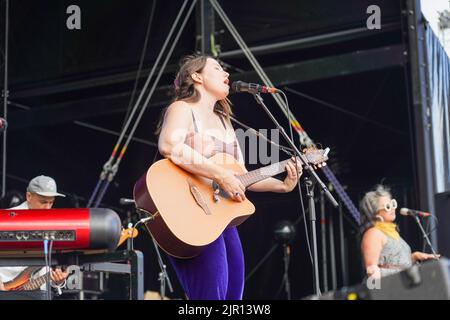 Glanusk Park, Regno Unito. Sabato, 20 agosto, 2022. Frazey Ford si esibisce al Green Man Festival 2022 di Glanusk Park, Brecon Beacons, Galles. Data foto: Sabato 20 agosto 2022. Il credito fotografico dovrebbe essere: Richard Gray/Alamy Live News Foto Stock