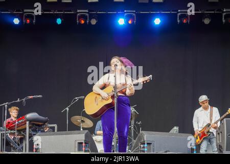 Glanusk Park, Regno Unito. Sabato, 20 agosto, 2022. Frazey Ford si esibisce al Green Man Festival 2022 di Glanusk Park, Brecon Beacons, Galles. Data foto: Sabato 20 agosto 2022. Il credito fotografico dovrebbe essere: Richard Gray/Alamy Live News Foto Stock