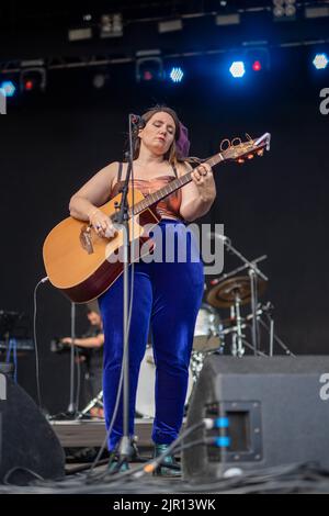 Glanusk Park, Regno Unito. Sabato, 20 agosto, 2022. Frazey Ford si esibisce al Green Man Festival 2022 di Glanusk Park, Brecon Beacons, Galles. Data foto: Sabato 20 agosto 2022. Il credito fotografico dovrebbe essere: Richard Gray/Alamy Live News Foto Stock