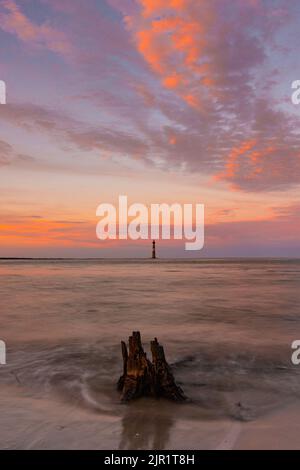 Tramonto al faro di Morris, Folly Beach South Carolina Foto Stock