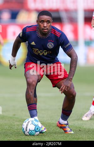 ROTTERDAM, PAESI BASSI - 21 AGOSTO: Steven Bergwijn di Ajax durante la partita olandese di Eredivie tra Sparta Rotterdam e Ajax allo stadio Het Kasteel il 21 agosto 2022 a Rotterdam, Paesi Bassi (Foto di Herman Dingler/Orange Pictures) Foto Stock