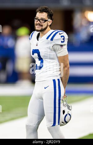 20 agosto 2022: Indianapolis Colts kicker Rodrigo Blankenship (3) durante la pre-partita del gioco di calcio NFL preseason tra i Detroit Lions e gli Indianapolis Colts al Lucas Oil Stadium di Indianapolis, Indiana. Detroit sconfisse Indianapolis 27-26. John Mersits/CSM. Foto Stock