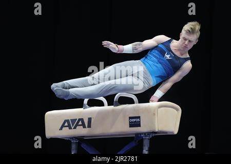 20 agosto 2022: Cameron Bock (Università del Michigan) compete durante la finale maschile al Campionato di ginnastica statunitense 2022. L'evento si svolge presso l'Amalie Arena di Tampa, Florida. Melissa J. Perenson/CSM Foto Stock