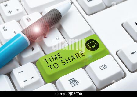 Ispirazione che mostra il tempo di condivisione del segno. Idea di business comunicare con i tuoi amici e familiari diffondere la parola -49151 Foto Stock