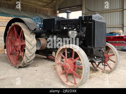 TRATTORE antico con motore incrociato CASE Foto Stock