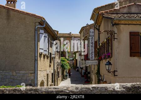 Gli edifici storici all'interno delle mura della città di Carcassonne, Francia Foto Stock