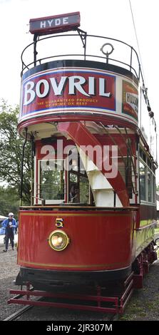 Manchester, Regno Unito. 21st agosto, 2022. Il tram Stockport 5, un tram Stockport aperto a quattro ruote con scale invertite. A Heaton Park, Manchester, Regno Unito, sono presenti tram antichi e vintage. L'Heaton Park Tramway è gestito congiuntamente dalla Manchester Transport Museum Society, che possiede una serie di tram d'epoca, e dal Manchester City Council. Credit: Terry Waller/Alamy Live News Foto Stock