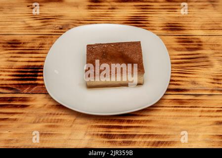 In Venezuela, il quésillo è un tipico dessert a base di uova e latte condensato. Si cuoce a bagnomaria in uno stampo caramellato Foto Stock