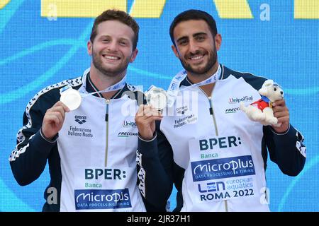 Roma, . 21st ago, 2022. Lorenzo Marsaglia, Giovanni Tocci (Ita) medaglia d'argento sincronizzato 3m trampolino durante i Campionati europei di nuoto Roma 2022. Roma 21st Agosto 2022 Photographer01 Credit: Agenzia indipendente per le foto/Alamy Live News Foto Stock