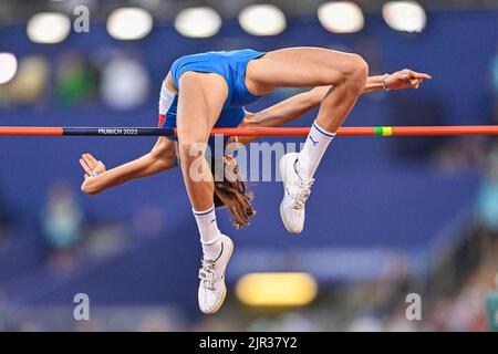 MUNCHEN, GERMANIA - 21 AGOSTO: Atleta in gara di salto alto femminile ai Campionati europei Monaco 2022 all'Olympiastadion il 21 agosto 2022 a Monaco, Germania (Foto di Andy Astfalck/BSR Agency) Foto Stock