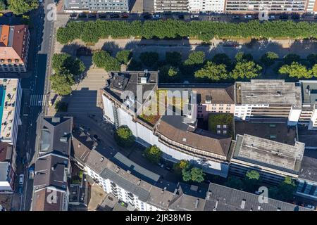 Vista aerea, ristrutturazione finestra protetta Bert-Brecht-Haus con strutture municipali per l'educazione degli adulti a Paul-Reusch-Straße, centro città, Oberhausen, Ruh Foto Stock