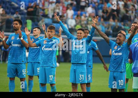 San Pietroburgo, Russia. 21st ago, 2022. Malcom Filipe Silva de Oliveira, comunemente noto come Malcom (No.10), Gustavo Mantuan (No.31), Andrey Mostovoy (No.17), Vyacheslav Karavaev (No.15) di Zenit durante la partita di calcio della Premier League russa tra Zenit San Pietroburgo e Torpedo Mosca alla Gazprom Arena. Punteggio finale; Zenit 2:0 Torpedo. Credit: SOPA Images Limited/Alamy Live News Foto Stock