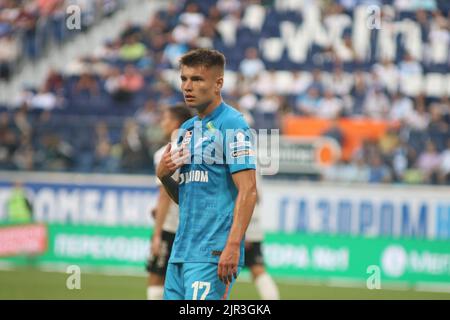San Pietroburgo, Russia. 21st ago, 2022. Andrey Mostovoy (n.17) di Zenit visto in azione durante la partita di calcio della Premier League russa tra Zenit San Pietroburgo e Torpedo Mosca alla Gazprom Arena. Punteggio finale; Zenit 2:0 Torpedo. (Foto di Konstantinov/SOPA Images/Sipa USA) Credit: Sipa USA/Alamy Live News Foto Stock