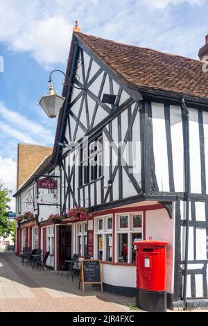 16th ° secolo il pub Swan, Bank Street, Braintree, Essex, Inghilterra, Regno Unito Foto Stock