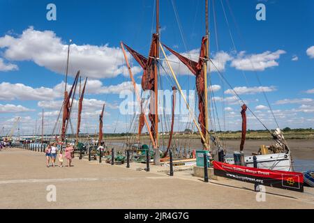 Chiatte a vela del Tamigi, The Hythe, Maldon, Essex, Inghilterra, Regno Unito Foto Stock