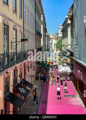 Rua Nova do Carvalho, Pink Street Lisbona nella zona di Cais do Sodre Foto Stock